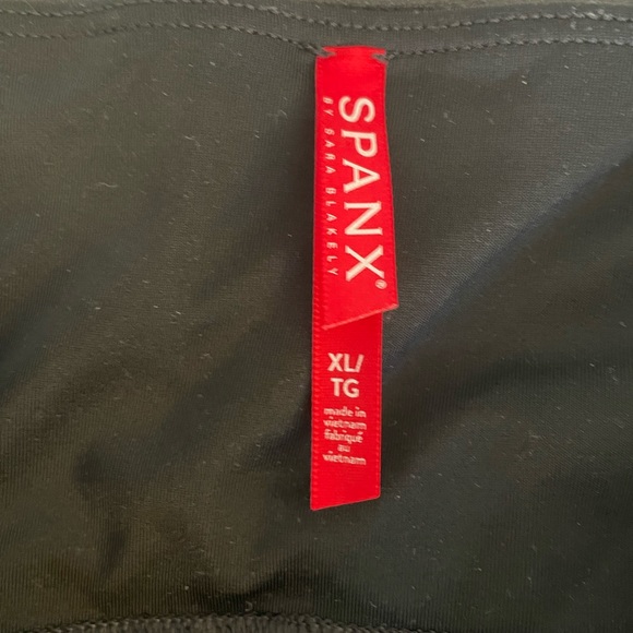 Spanx faux leather leggings great condition no signs of wear - Picture 4 of 6